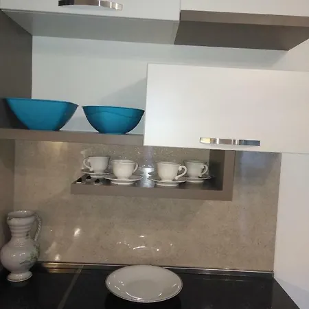 Апартаменты New Sara 4 *